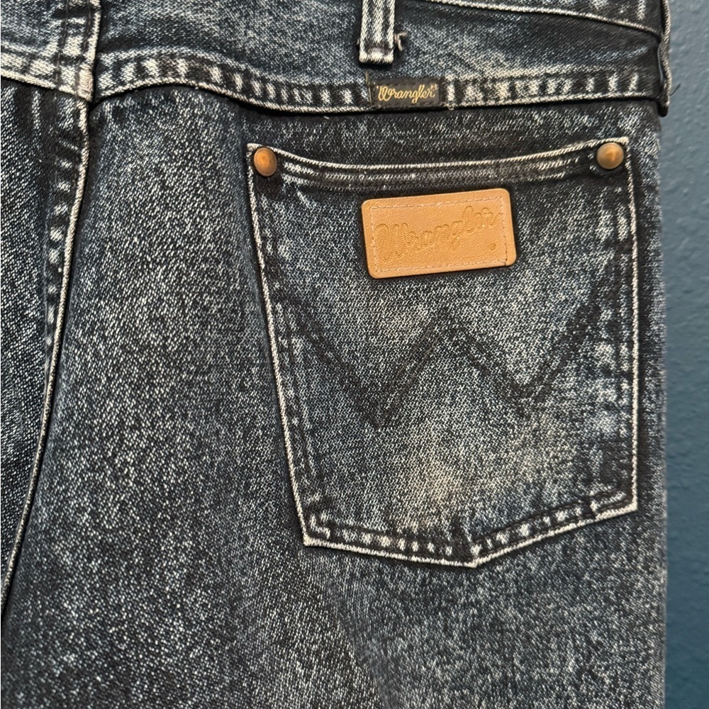 Vintage Acid Wash Wrangler Jeans 38x33 - Picture 2 of 6